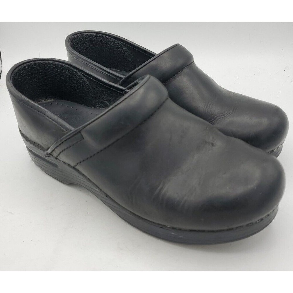 Dansko Professional Oiled Clog Size 39 / Women's … - image 1